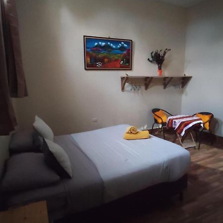 La Casa Colorada Pansiyon San Benito Dış mekan fotoğraf