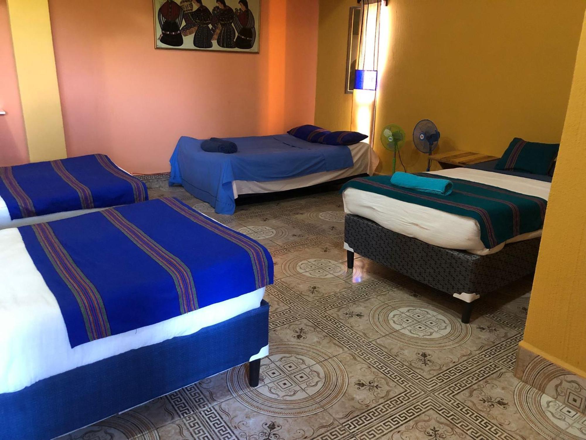La Casa Colorada Pansiyon San Benito Dış mekan fotoğraf